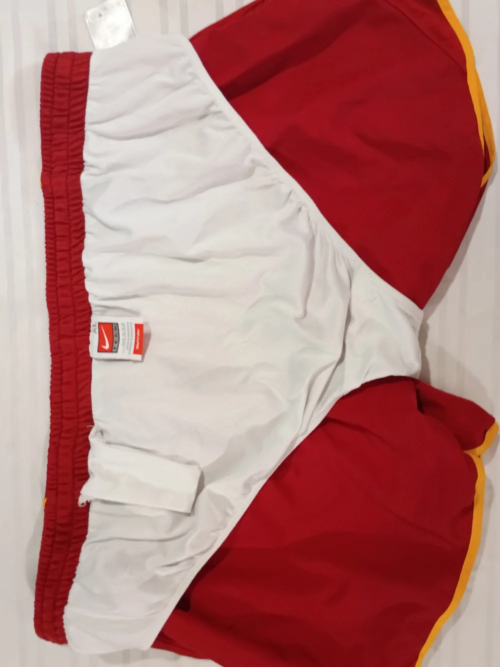 Nike Shorts Womens S Youth XL USC Trojans NCAA 3.5